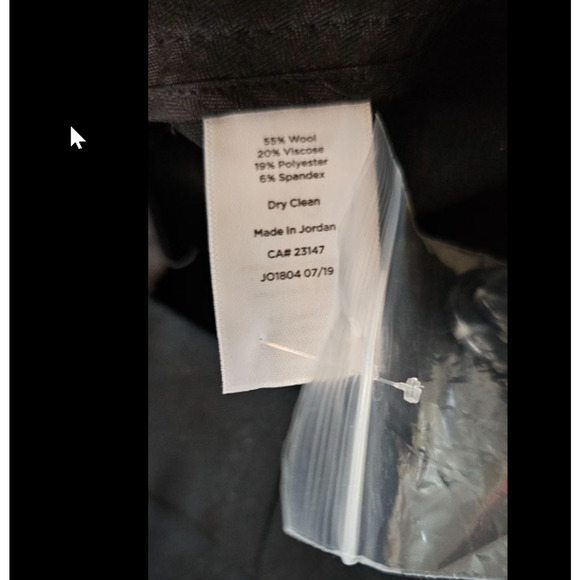 NWT Talbots Wide Leg‎ Cropped Wool Blend Dress Pants Sz 16P Petite Button Detail - Picture 2 of 3